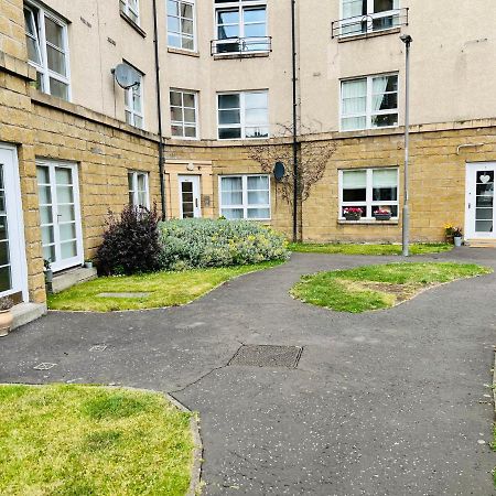 Peaceful 2 Bedroom Flat With Free Parking Edimburgo Exterior foto