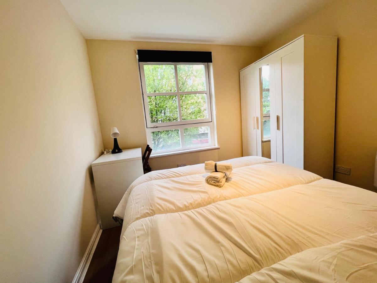 Peaceful 2 Bedroom Flat With Free Parking Edimburgo Exterior foto